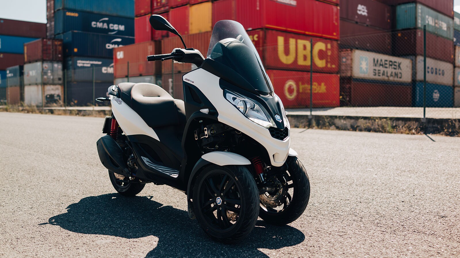 Piaggio MP3 Sport 300cc specs, features and price Piaggio UK