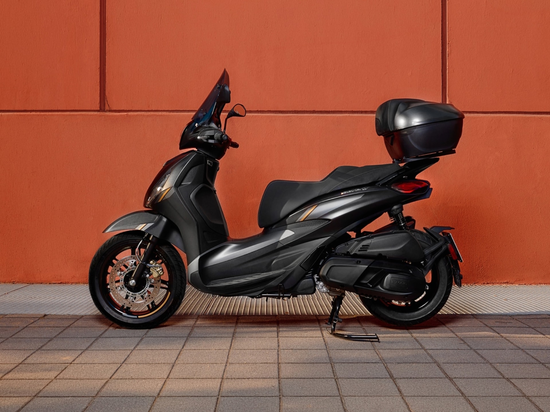Piaggio Beverly 25th anniversary 310 — sfeerbeeld 2