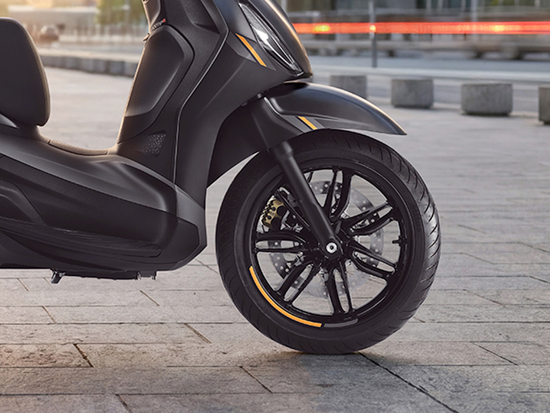 Piaggio Beverly 25th anniversary 400: price, consumption, colors